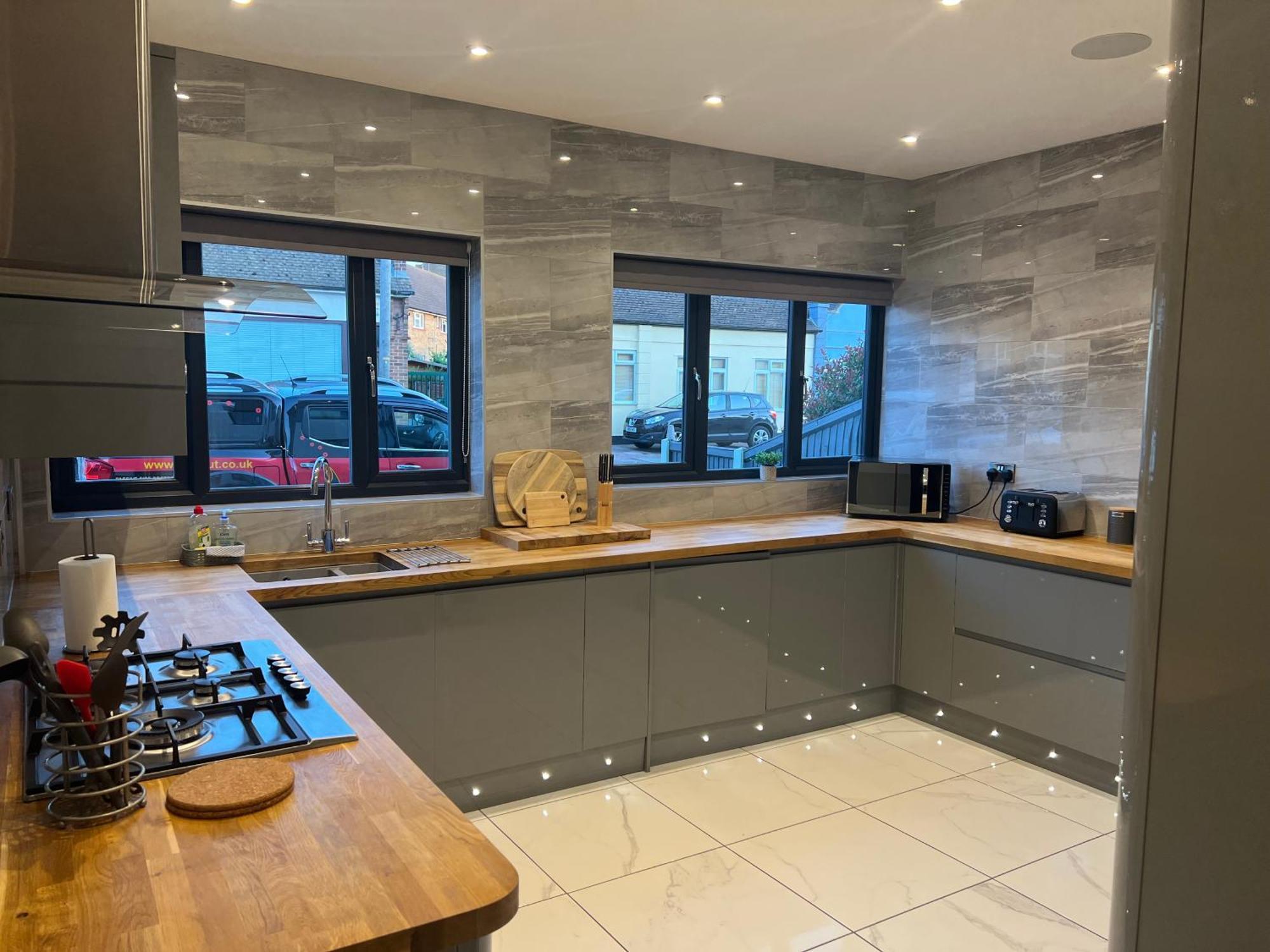 Broadway Beach Home With Hot Tub Herne Bay Exterior photo